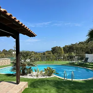 Leo's Paradise Villa