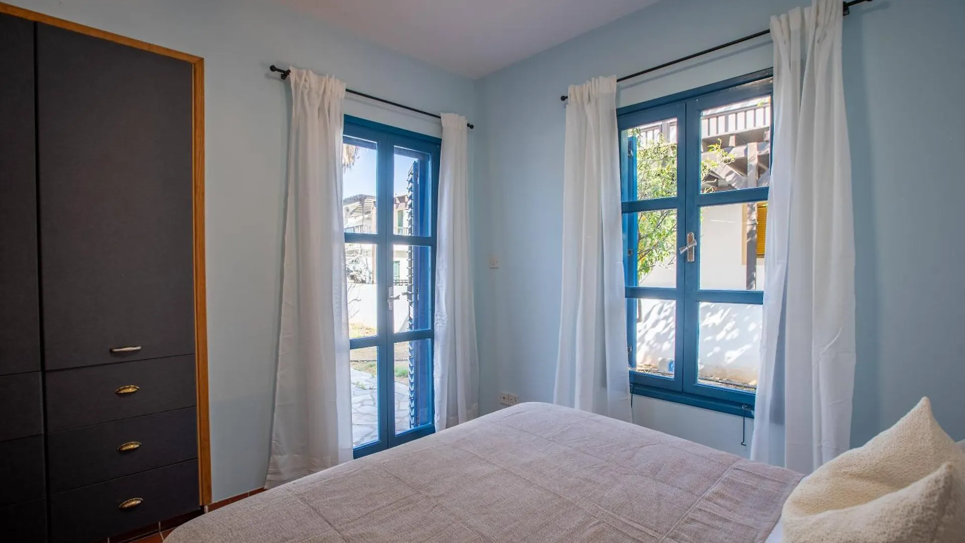 Villa Phaedrus Living: Sky Blue Residence Protaras